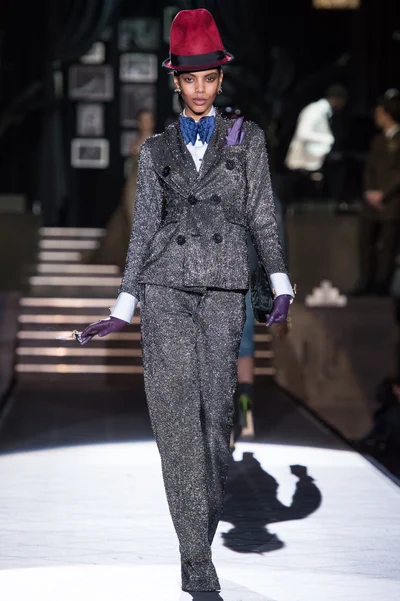 Look 23